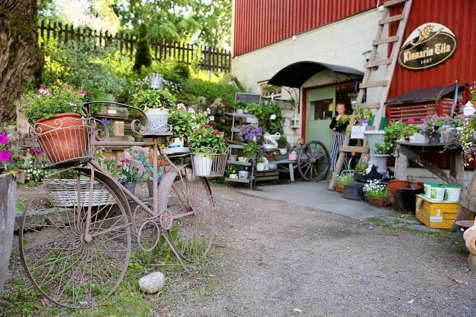 Tilamyymälä Pioni ja Piironki Tilamyymälä Pioni ja Piironki