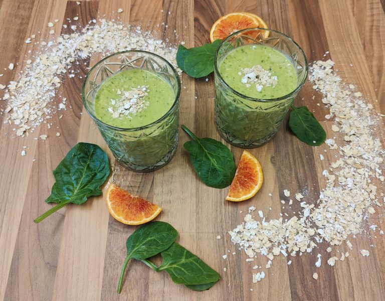 Kaura-vihersmoothie
