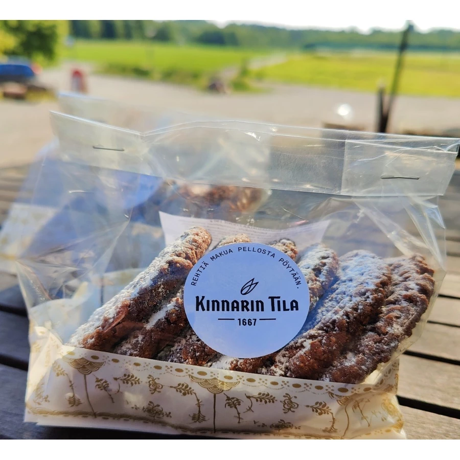 Kinnarin Tilan tummasuklaa-hasselpähkinäcookie 190g